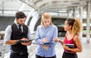 Checklist assurance voyage d&rsquo;affaires : 8 points à vérifier avant un roadshow B2B